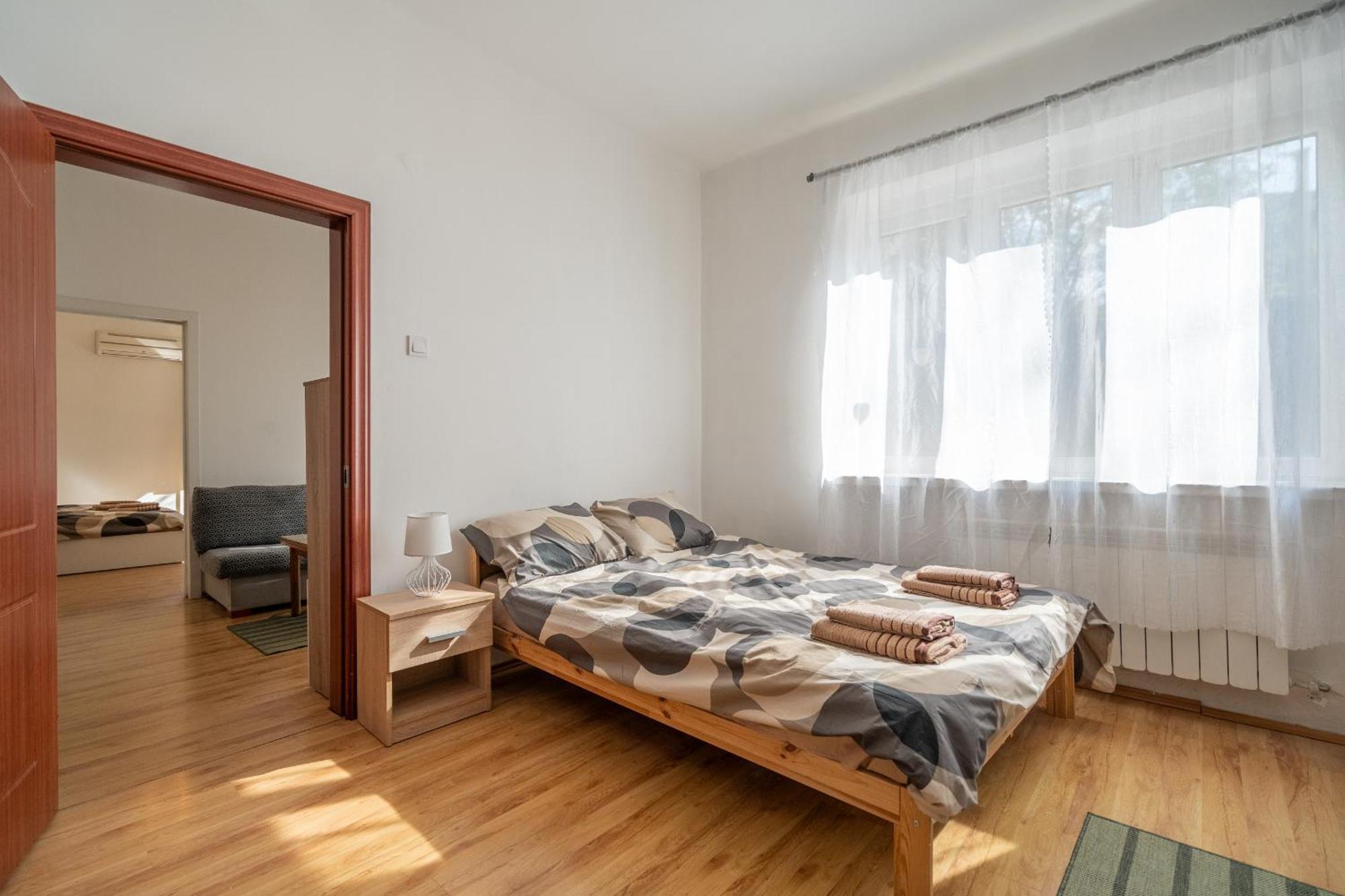 Apartment 2 Bdr Next To The National Stadium *