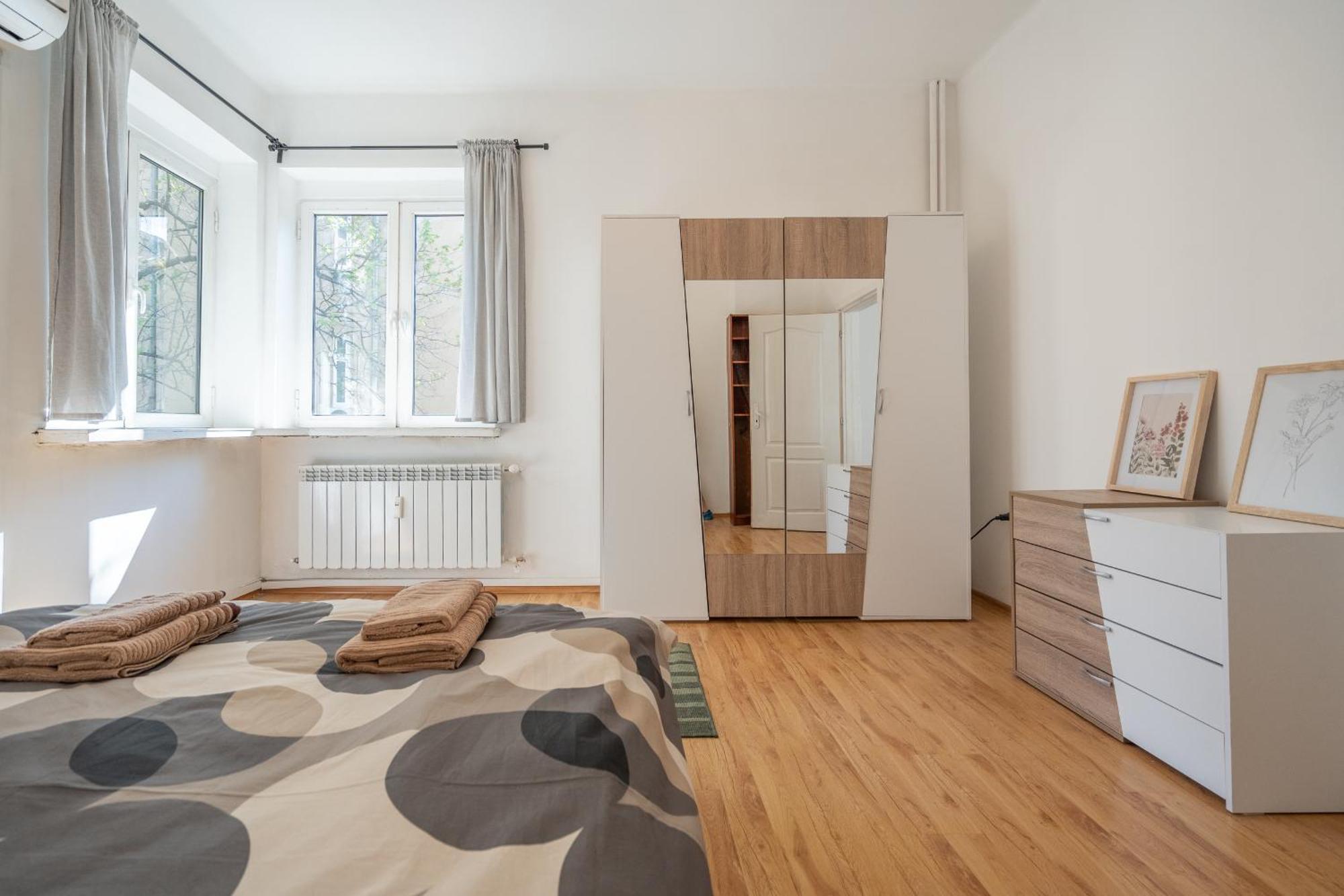 2 Bdr Next To The National Stadium Apartment